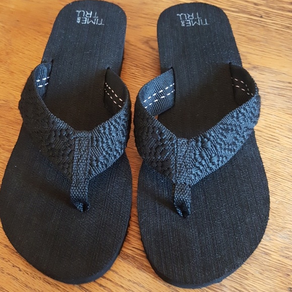 time and tru flip flops
